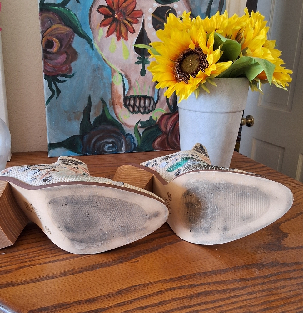 Chinese Laundry Woven Mules. Sz 8.5 - Picture 3 of 4